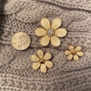 Anne Klein daisy floral pins